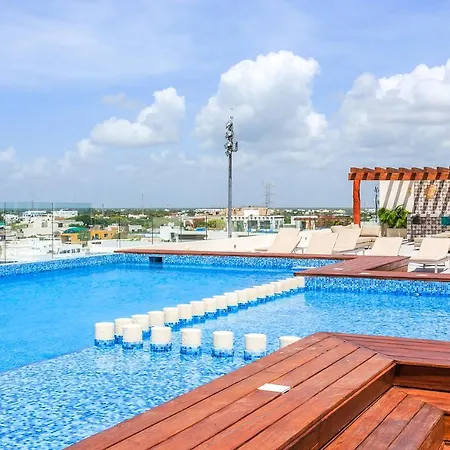 Stunning Marea With Stellar Oceanview Rooftop Pool!
